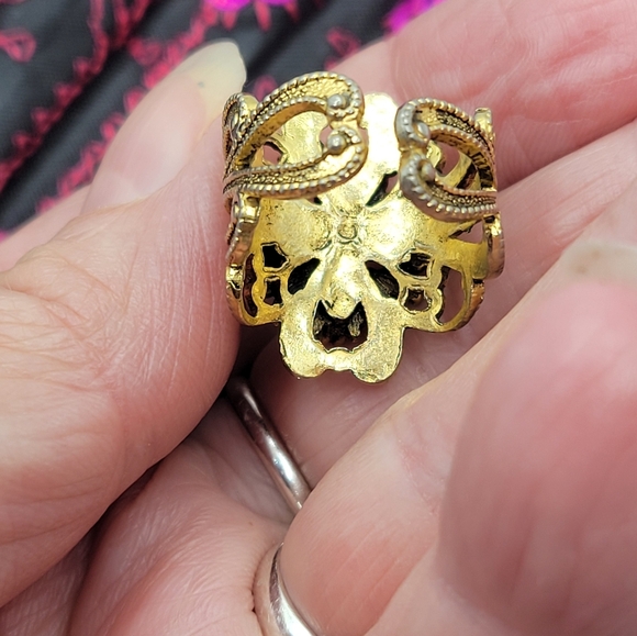 VINTAGE STUNNING RING SIZE 6.5 - Picture 5 of 6